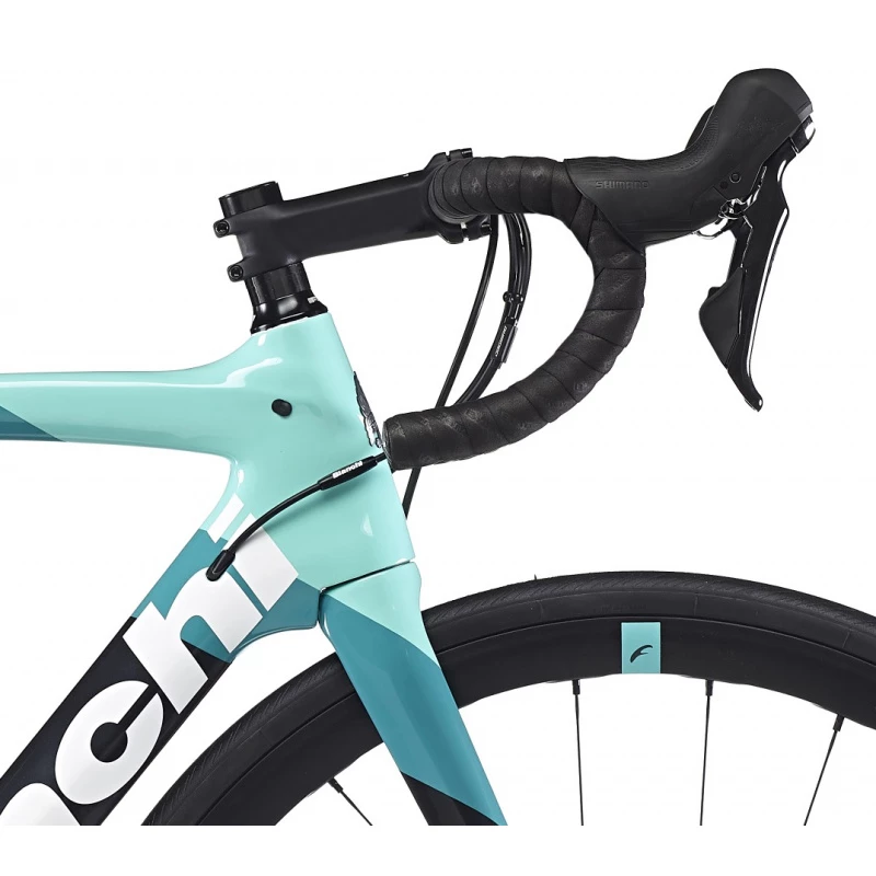 Bianchi Oltre Xr3 Disc 2022 4 Bianchi Oltre Xr3 Disc 2022 – Image 2