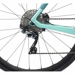 Bianchi Oltre Xr3 Disc 2022 12 Bianchi Oltre Xr3 Disc 2022 -vélo Soldes Magasin velo route bianchi oltre xr3 disc 4