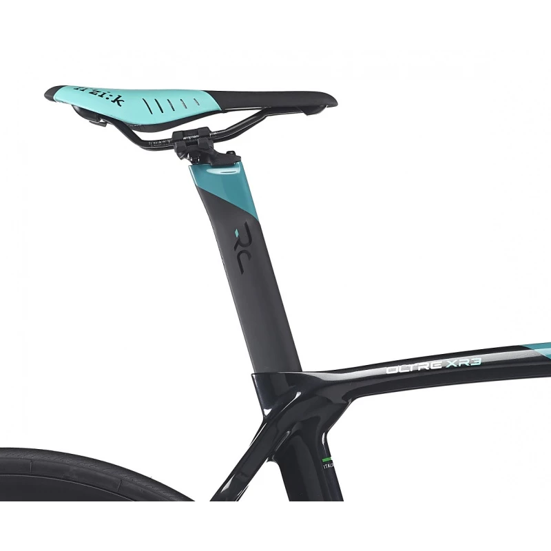 Bianchi Oltre Xr3 Disc 2022 8 Bianchi Oltre Xr3 Disc 2022 – Image 6